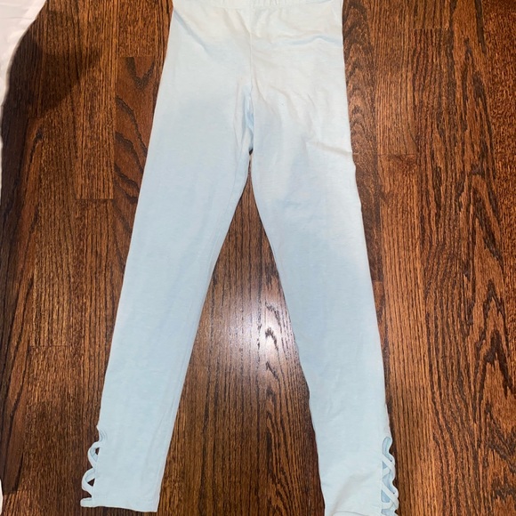 Old navy pants - Picture 2 of 7